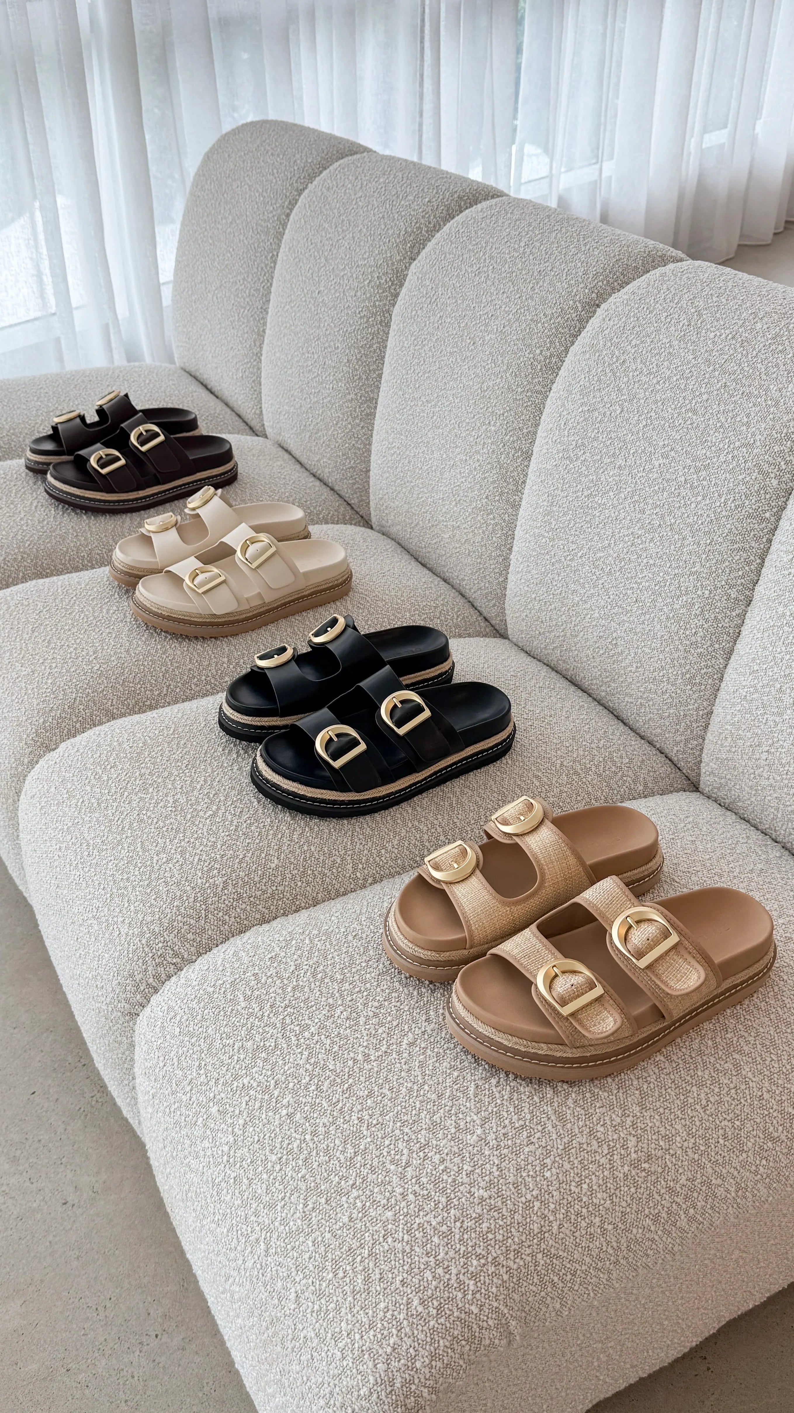 Anora Slide Chocolate