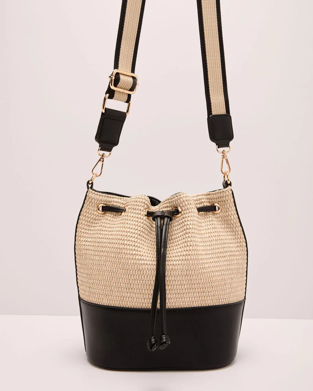 Villa Muse Straw Bucket Bag