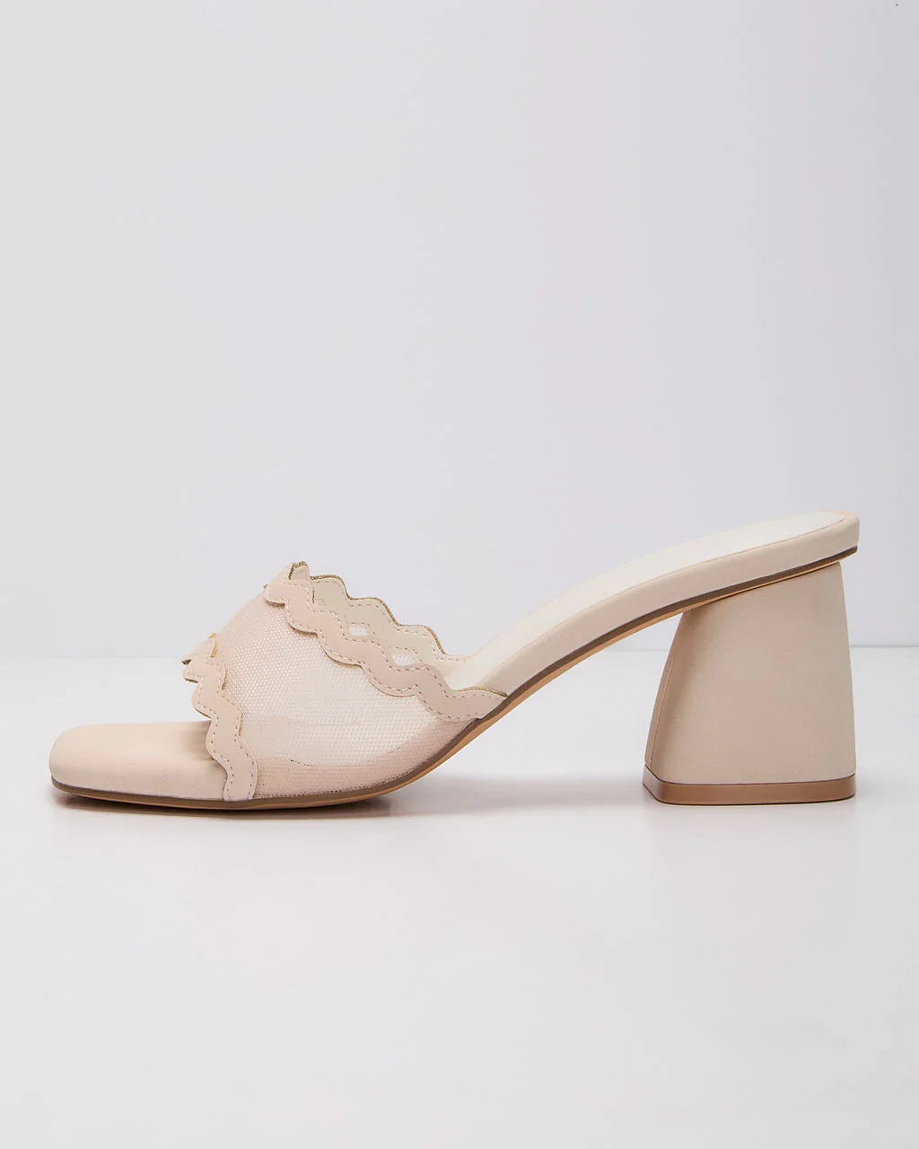 Celia Scallop Mesh Mules
